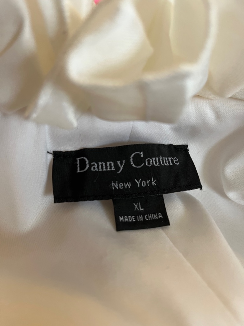 Danny Couture White V- Neck Blouse tiered ruffle collar,black jeweled buckle XL - Picture 6 of 13